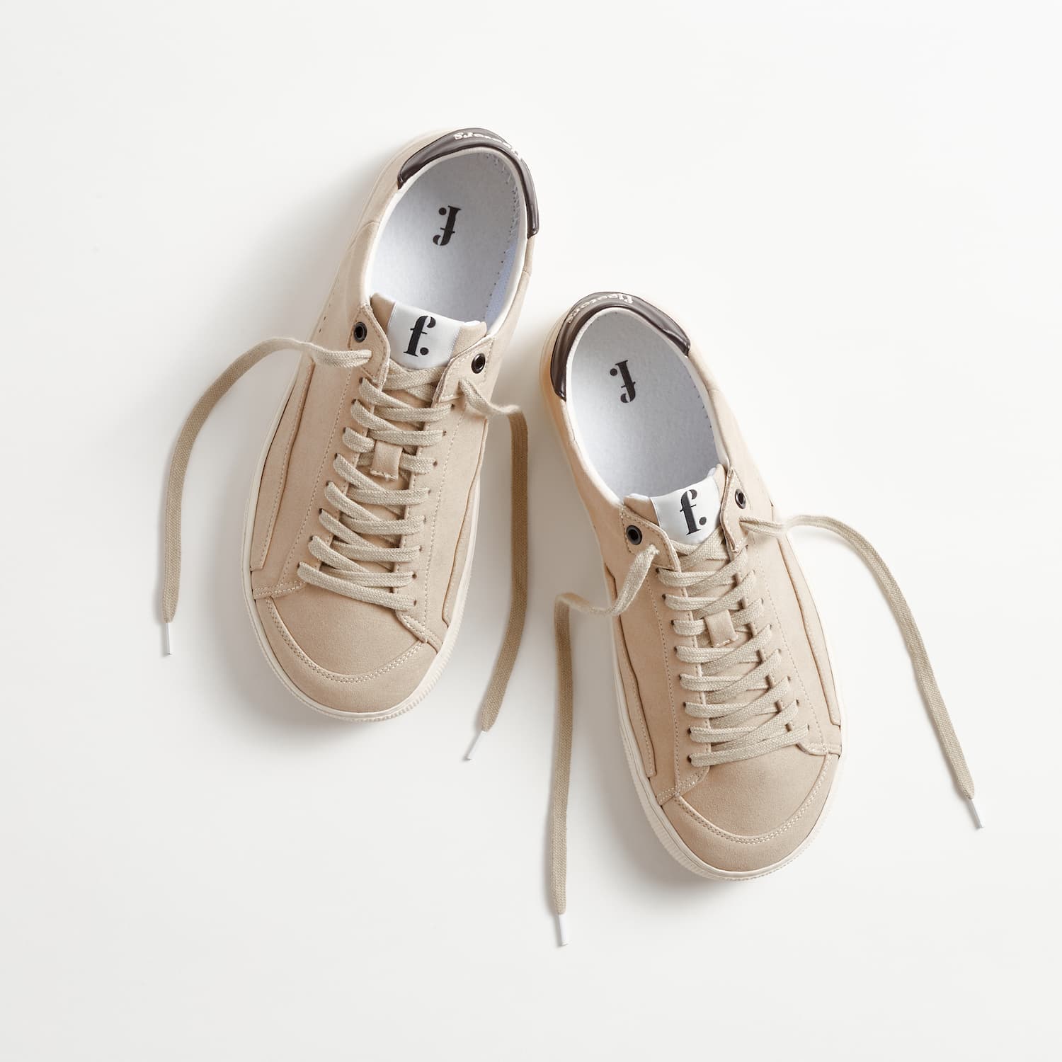 Barefoot Sneakers Peach Salino seen from the top